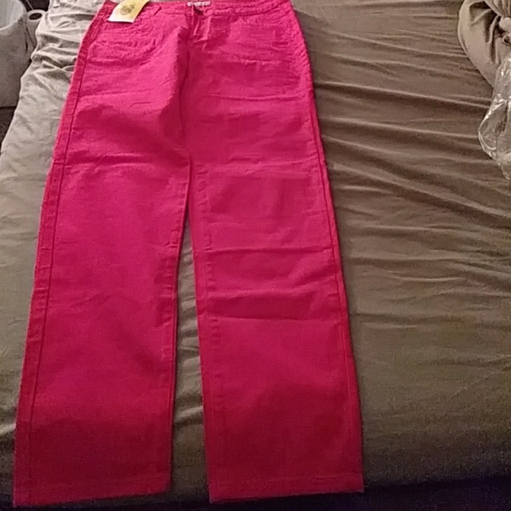 New woman stretch jean size 10.